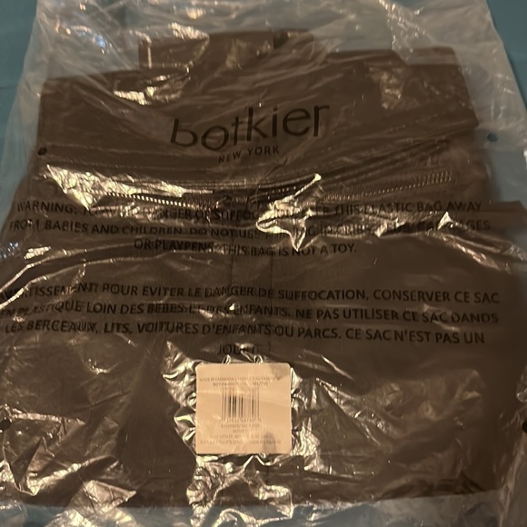 BOTKIER NEW YORK BLACK MINI BACKPACK - Picture 7 of 8